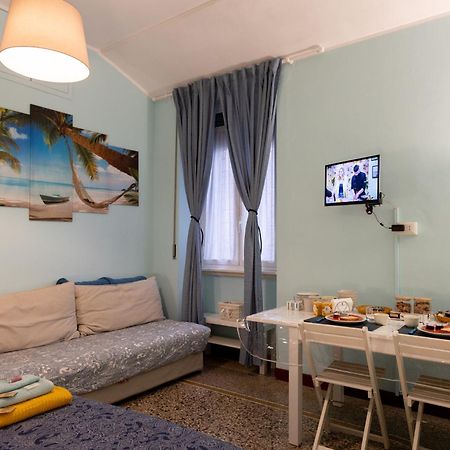 Hotel Happy Island Roma Esterno foto